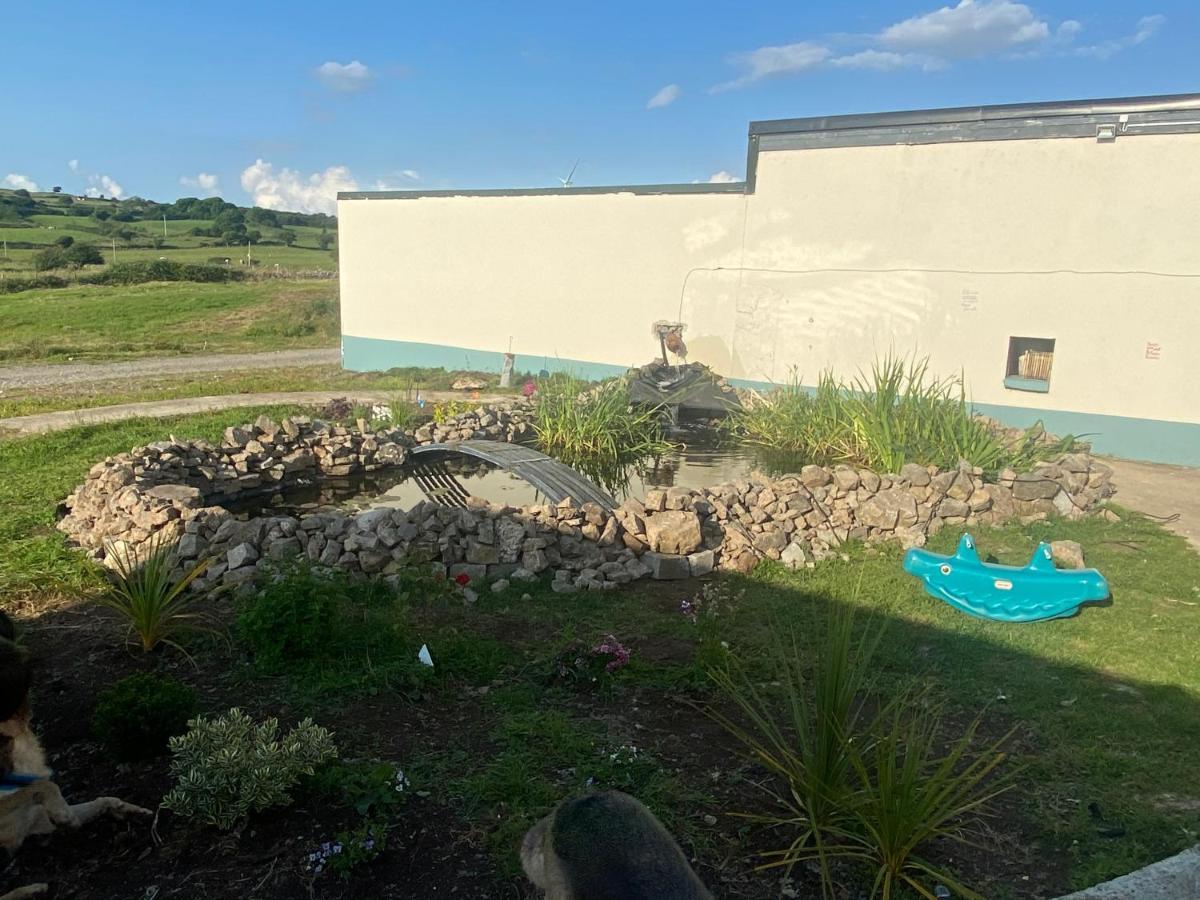 Farm Stay Property Pets And Families Welcome 로스노우라그 외부 사진